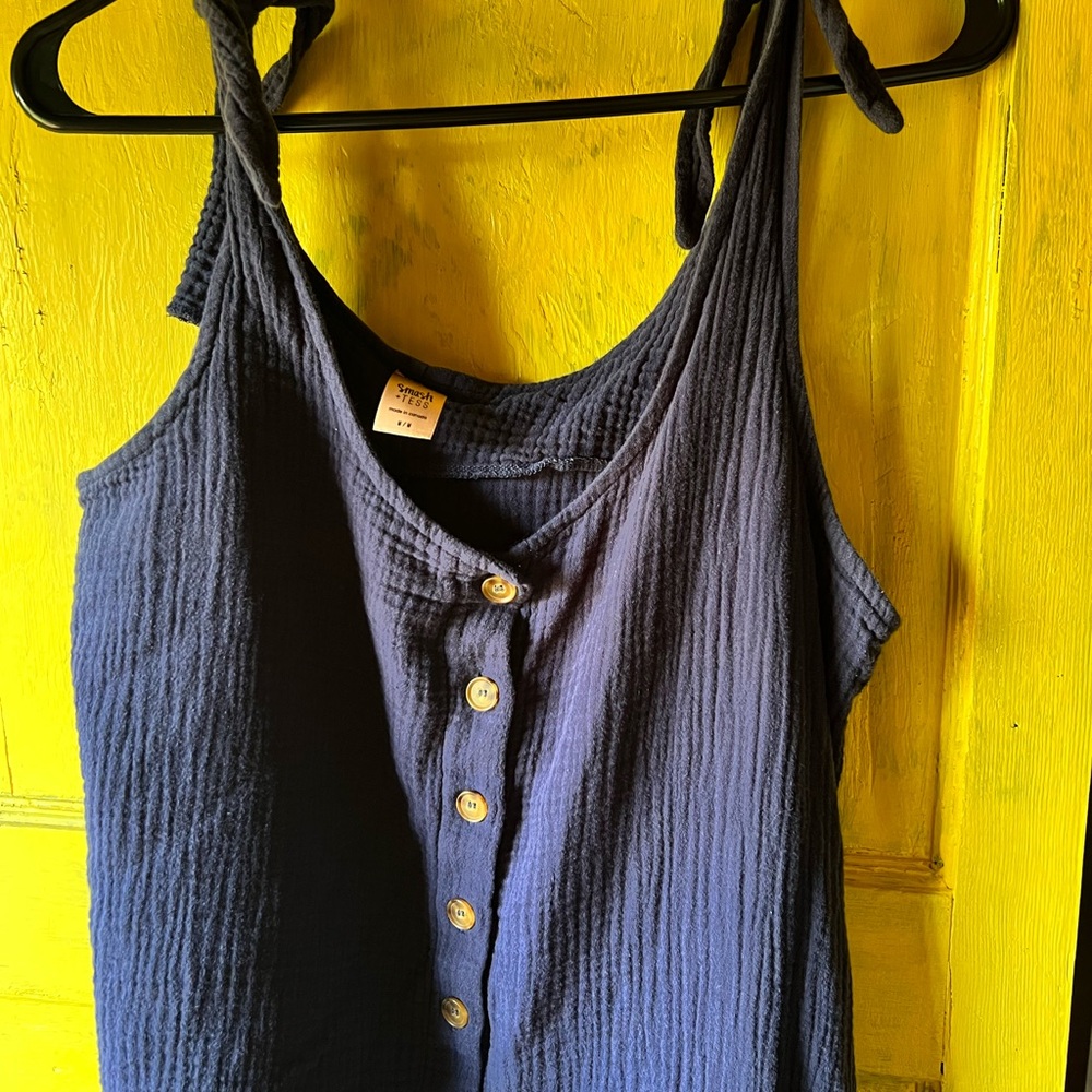 Smash + Tess Navy Sleeveless Shortie Romper summer, vacation, airy look - Picture 2 of 4